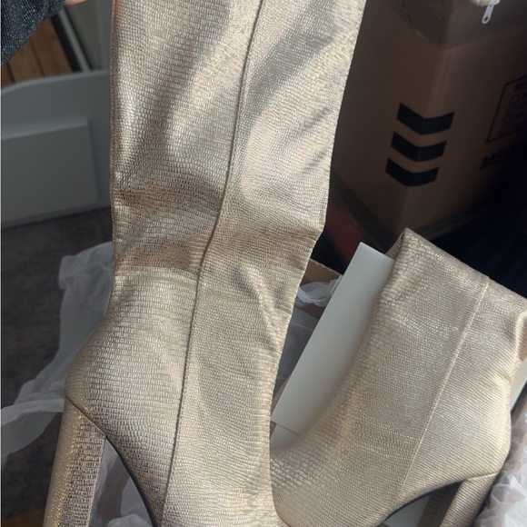 Elegant Gold Women's Boots - Picture 1 of 3